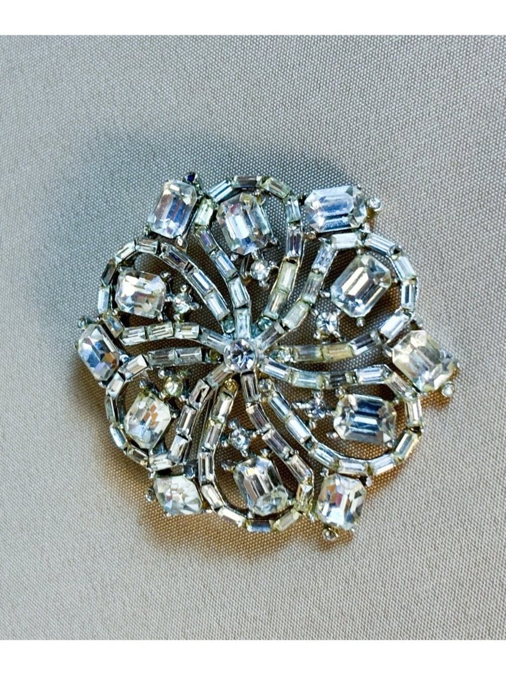 Vintage Floral Clear Rhinestone Silver Disk Pin Brooch Huge Statement A90